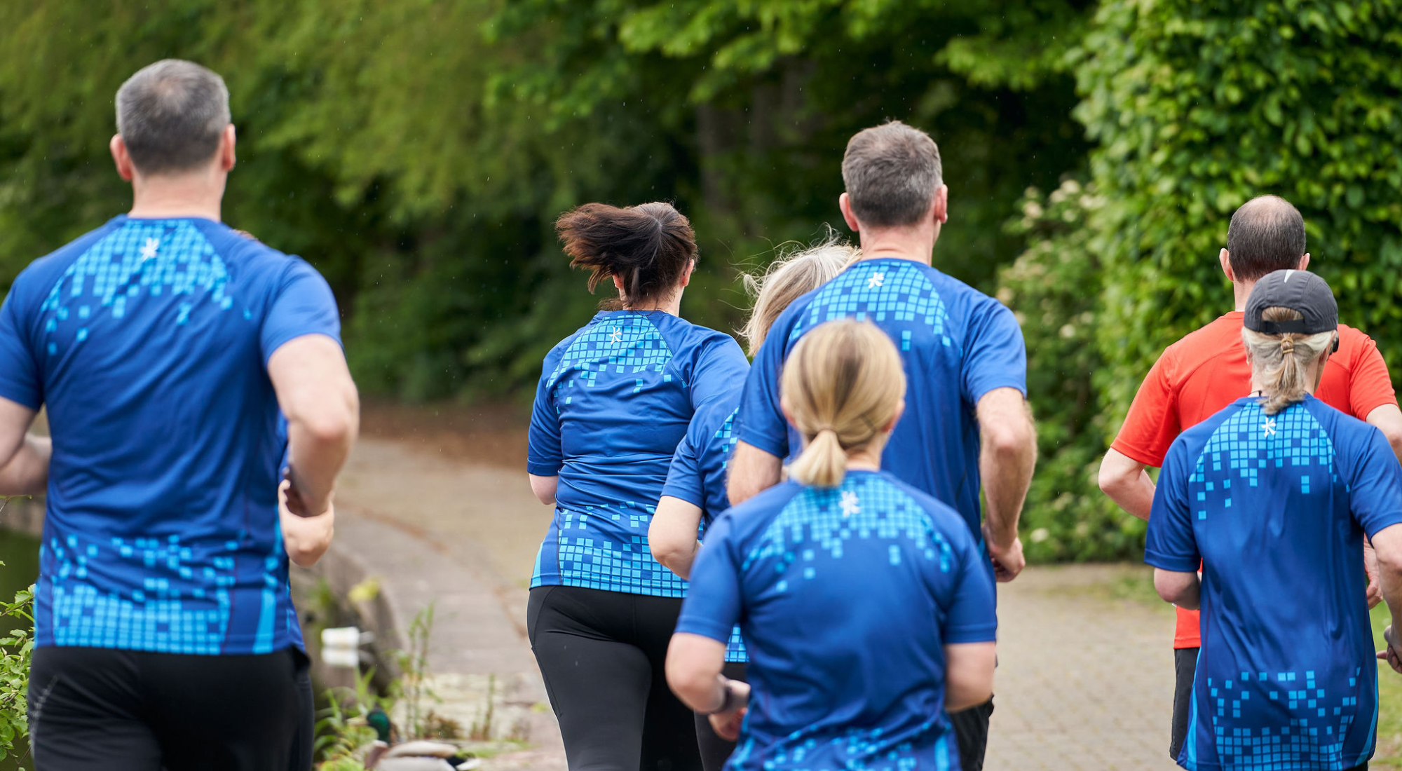 Runtogether Group 2000X1100